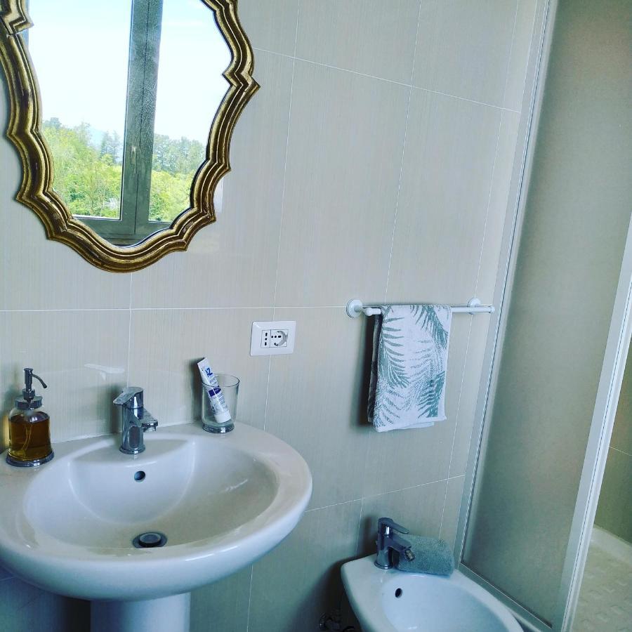 Villa Cimina คาปราโรลา ภายนอก รูปภาพ